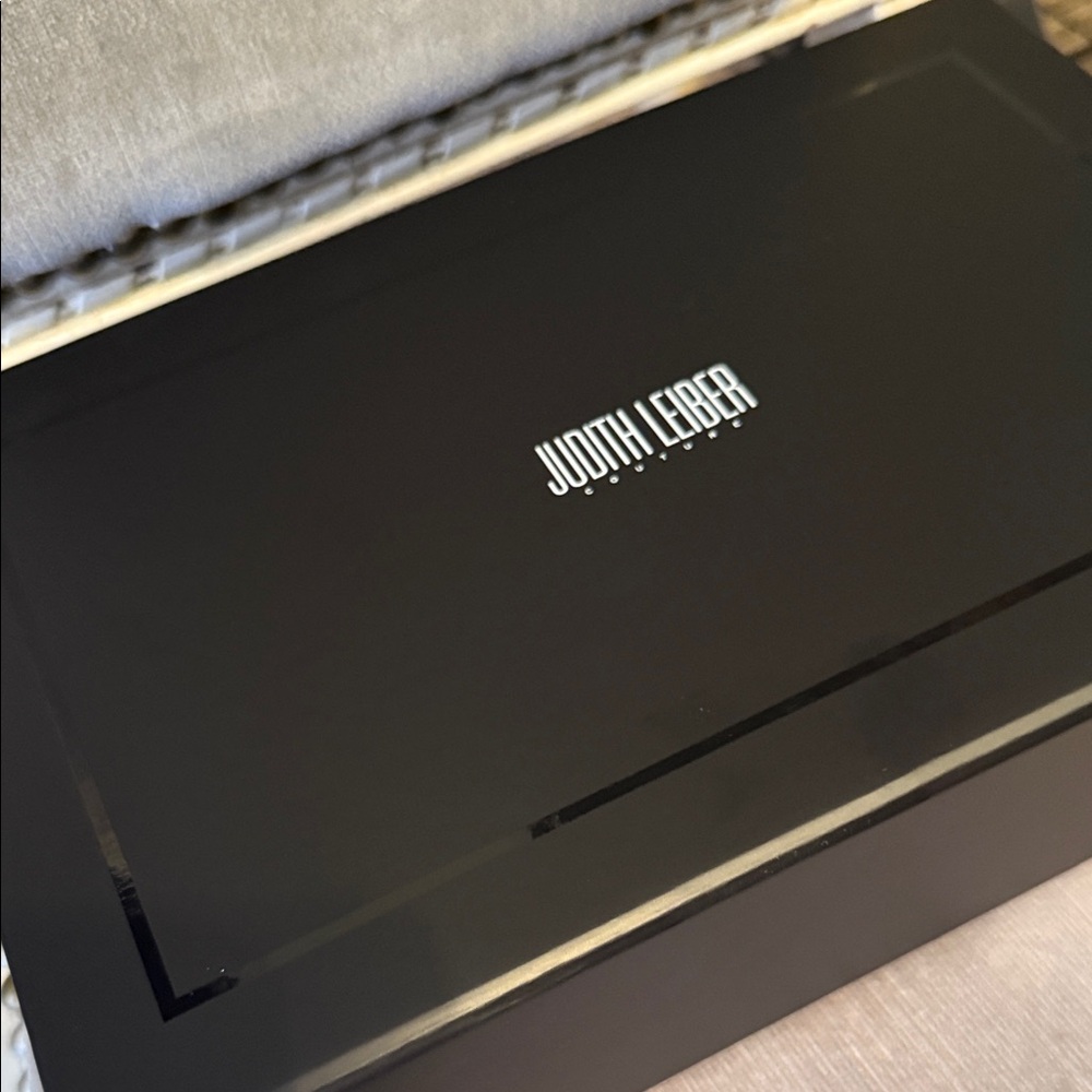 Judith Leiber Multicolor Crystal Zip Clutch - Picture 3 of 3